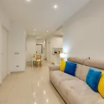 Nyaraló Moderno A Centro *